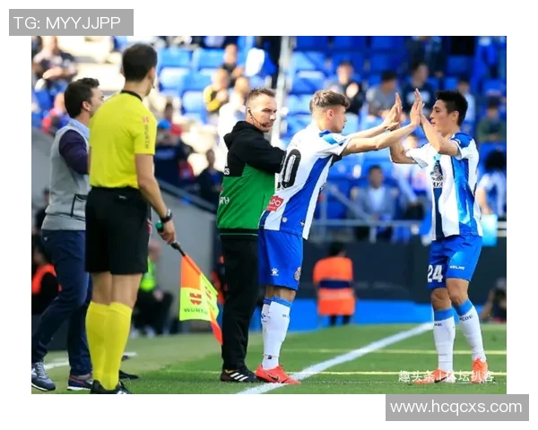 惠特摩尔飞驰全场！惊人单臂暴扣技惊四座